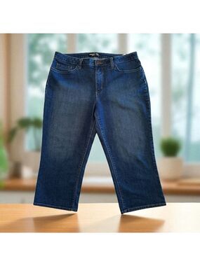 Riders By Lee Mid Rise Capri Jeans Womens 16 M Blue Distressed Stretch